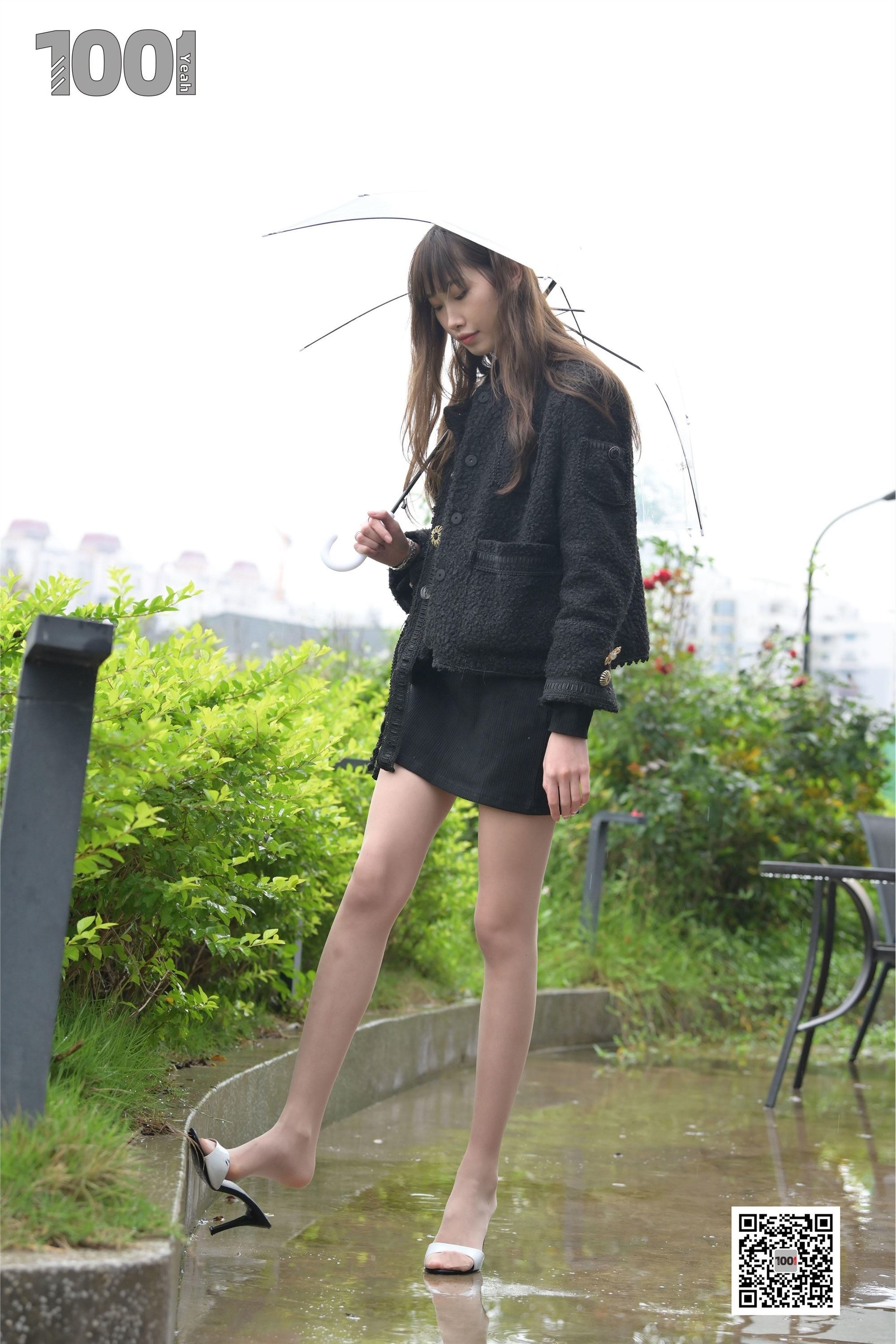 IESS异思趣向  一千零一夜《雨中漫步2》